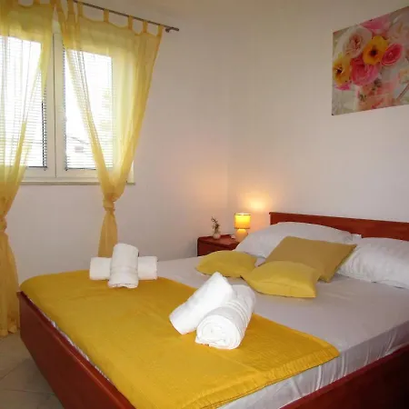 With A Parking Space - 14798 Apartman *