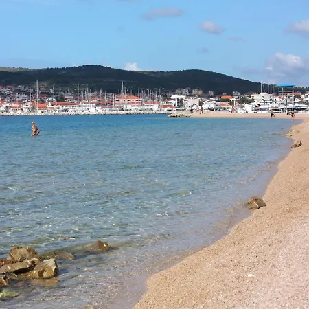 Apartman With A Parking Space - 14798