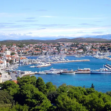 With A Parking Space - 14798 *