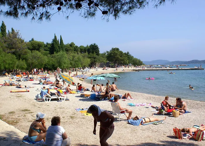 With A Parking Space - 14798